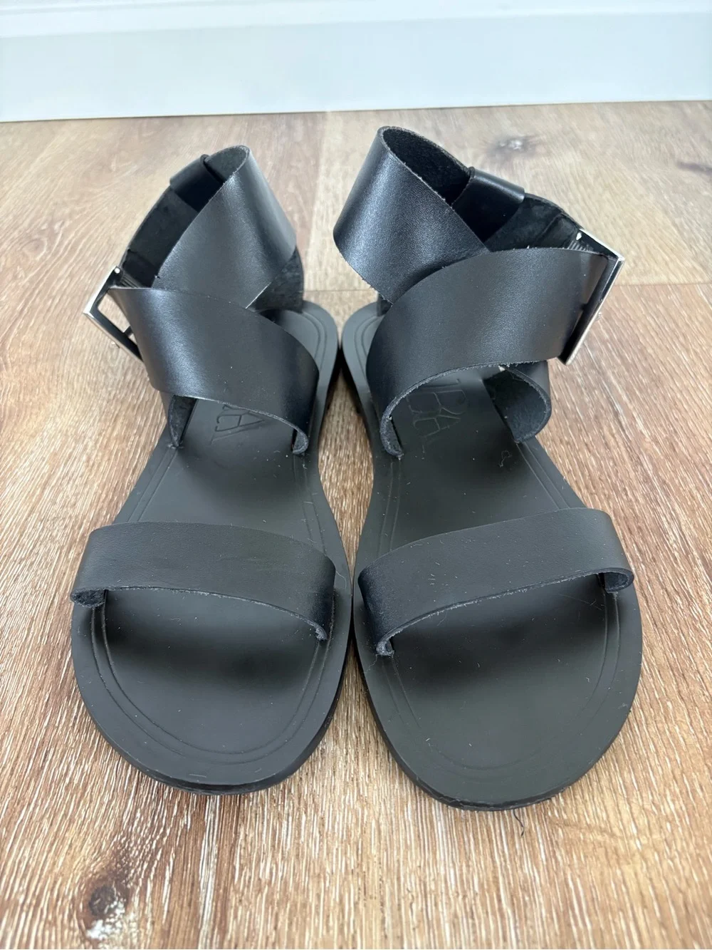 Zara EUC Black Leather Ankle-Strap Flat Sandals Sz: US 7| Minimalist, Chic - Picture 8 of 16